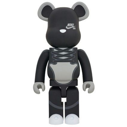 BE@RBRICK NIKE SB BLACK 1000%