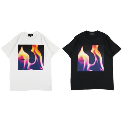 VINYL “J” TEE PYROMANIA《2018年10月発売予定》